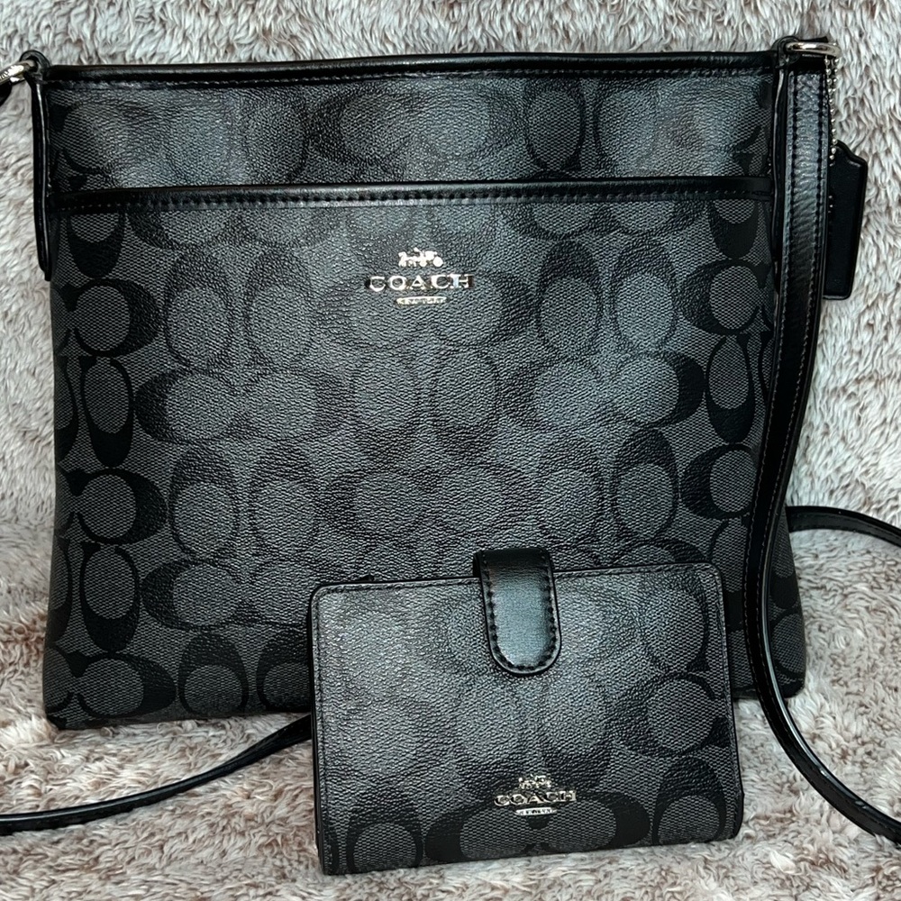 Coach File Crossbody in Signature Canvas /w Wallet